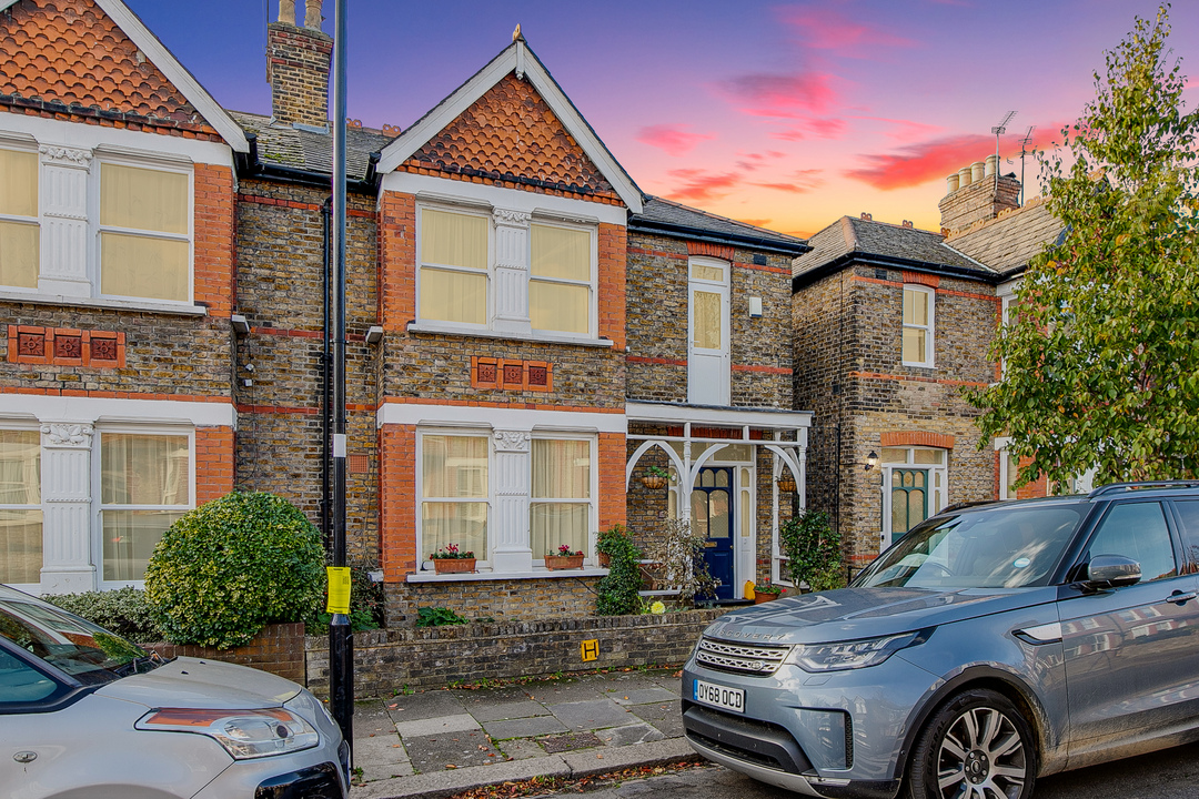 4 bed semi-detached house for sale in Kingsley Avenue, Ealing, London, W13  - Property Image 7