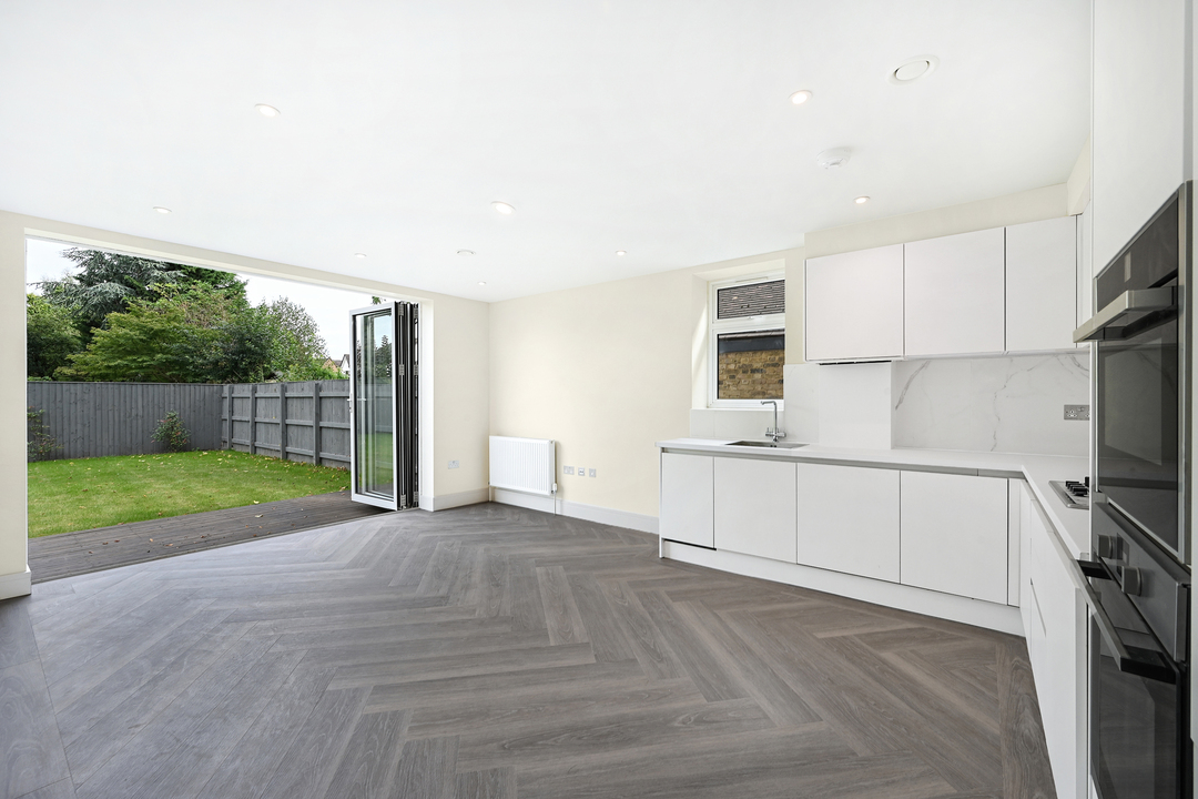 1 bed apartment for sale in Gunnersbury Avenue, Ealing Common, London, W5  - Property Image 6