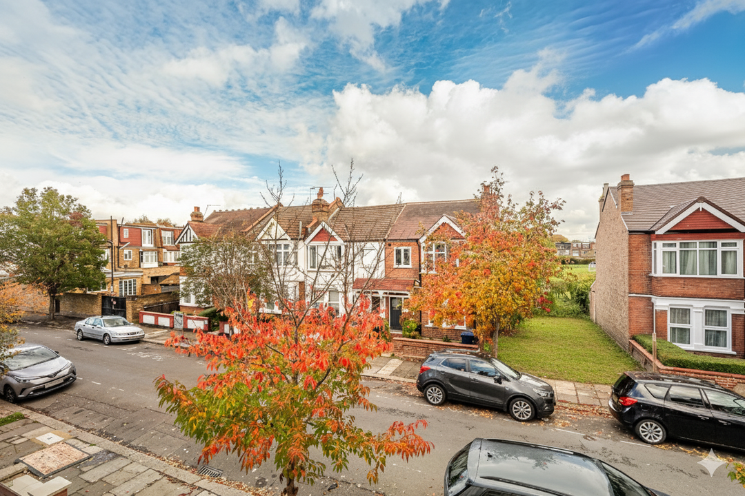 1 bed apartment for sale in Raymond Avenue, Ealing, London, W13  - Property Image 12
