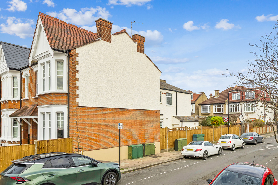 4 bed semi-detached house for sale in Montague Road, Ealing, London, W13  - Property Image 27