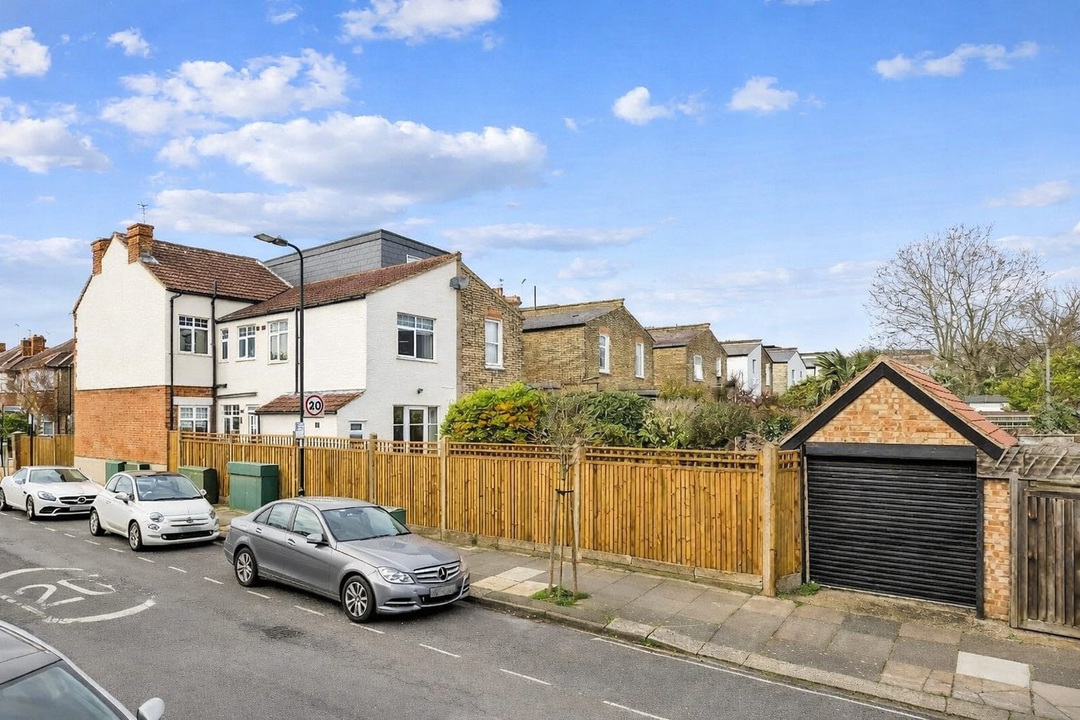 4 bed semi-detached house for sale in Montague Road, Ealing, London, W13  - Property Image 13