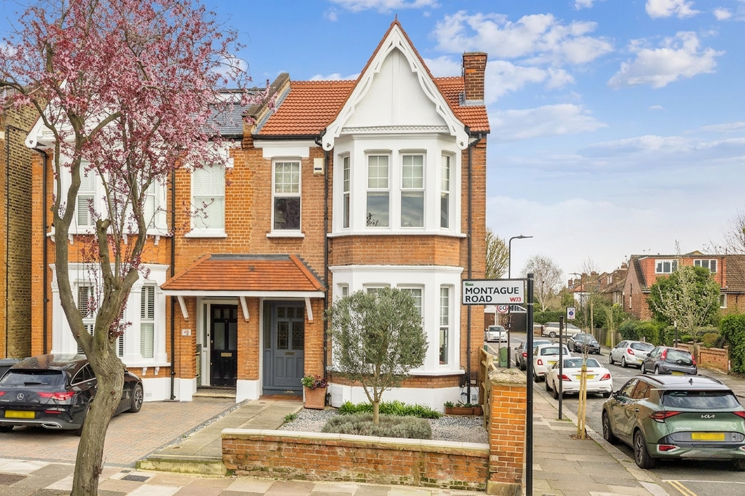 4 bed semi-detached house for sale in Montague Road, Ealing, London, W13