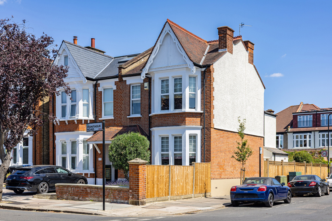 4 bed semi-detached house for sale in Montague Road, Ealing, London, W13  - Property Image 47