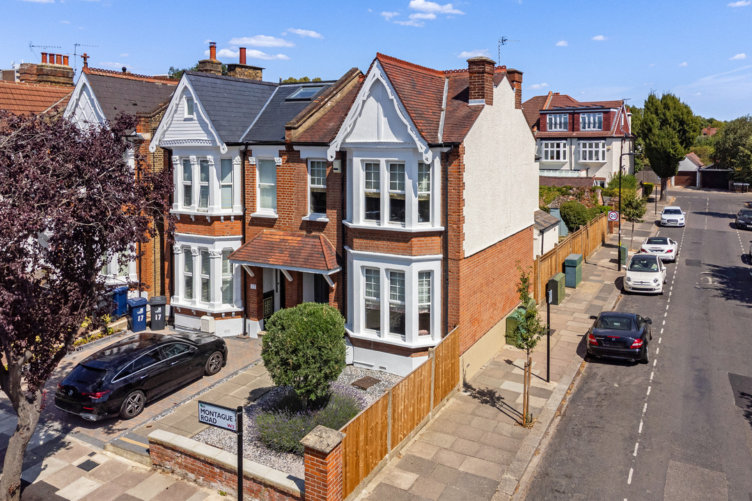 4 bed semi-detached house for sale in Montague Road, Ealing, London, W13  - Property Image 50