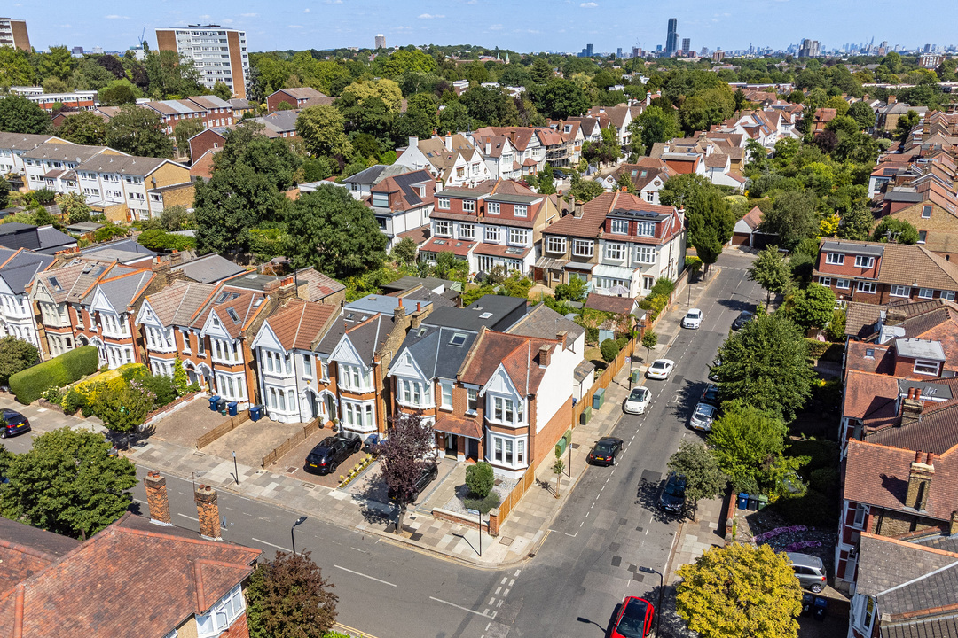 4 bed semi-detached house for sale in Montague Road, Ealing, London, W13  - Property Image 55