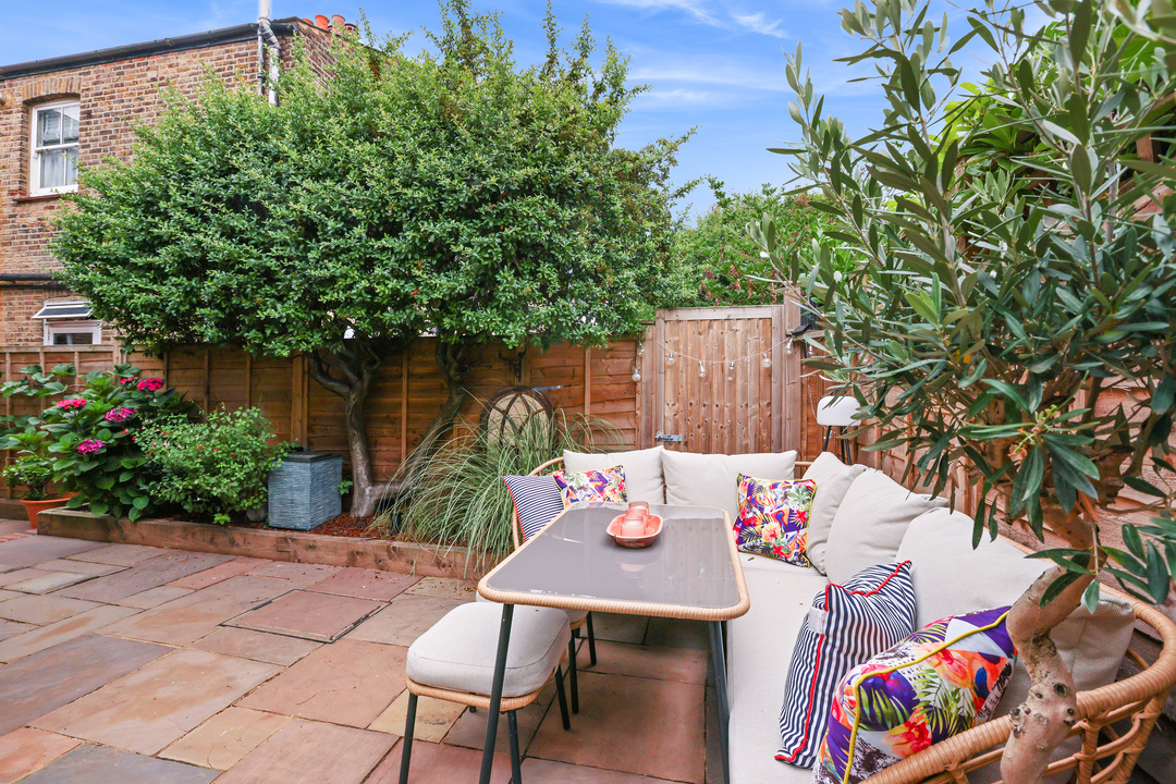 2 bed apartment for sale in Seaford Road, Ealing, London, W13  - Property Image 10