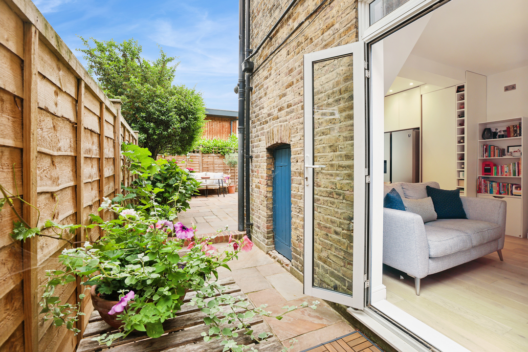2 bed apartment for sale in Seaford Road, Ealing, London, W13  - Property Image 9