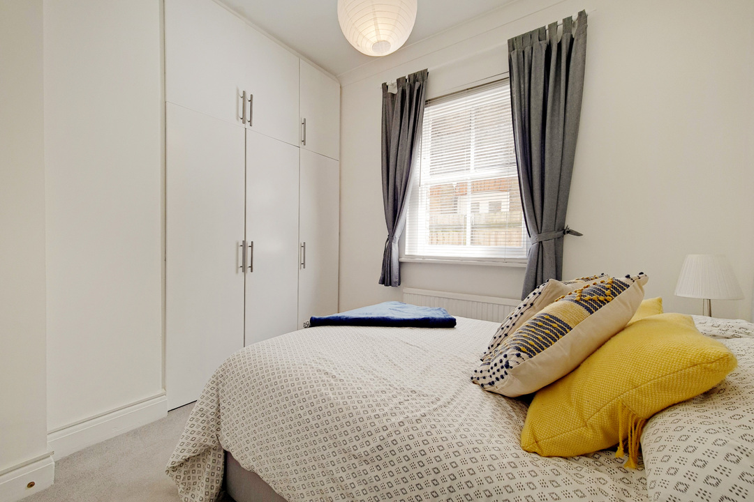 2 bed apartment for sale in Kerrison Road, Ealing, London, W5  - Property Image 7