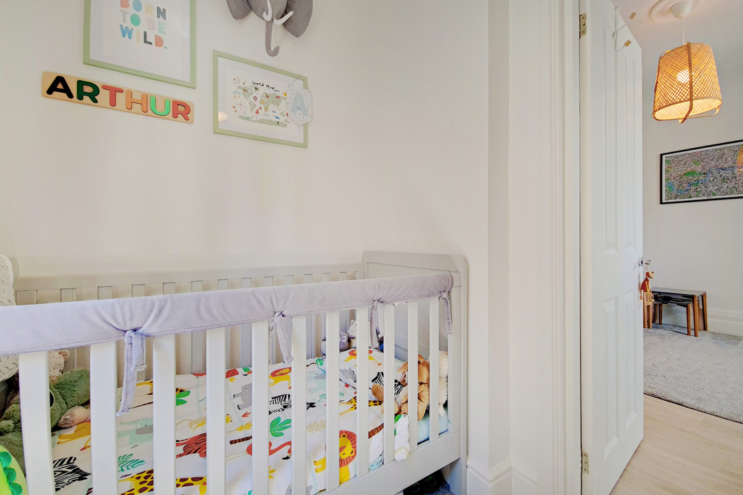 2 bed apartment for sale in Kerrison Road, Ealing, London, W5  - Property Image 9