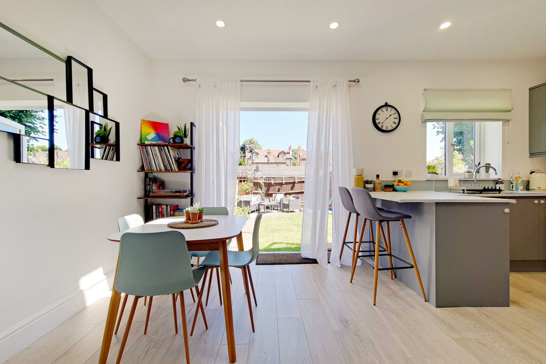 2 bed apartment for sale in Kerrison Road, Ealing, London, W5  - Property Image 12