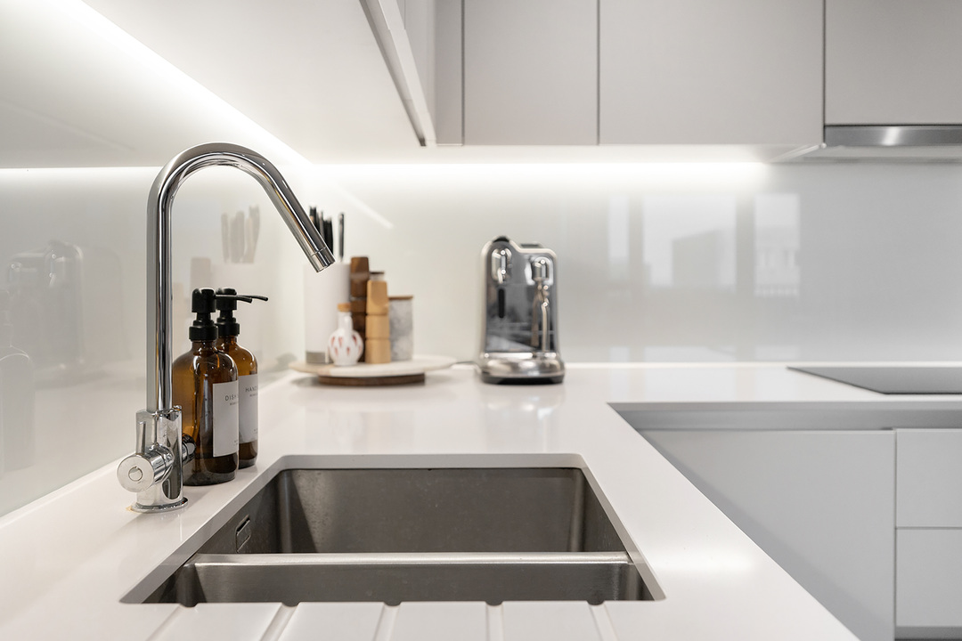 2 bed apartment for sale in Cellini Building, Ealing, London, W13  - Property Image 7