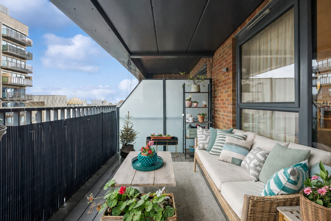 2 bed apartment for sale in Cellini Building, Ealing, London, W13  - Property Image 8