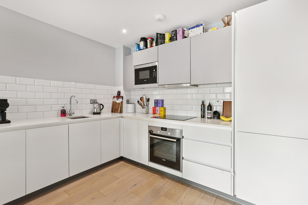 2 bed apartment for sale in Margil House, West Ealing, London, W13  - Property Image 4