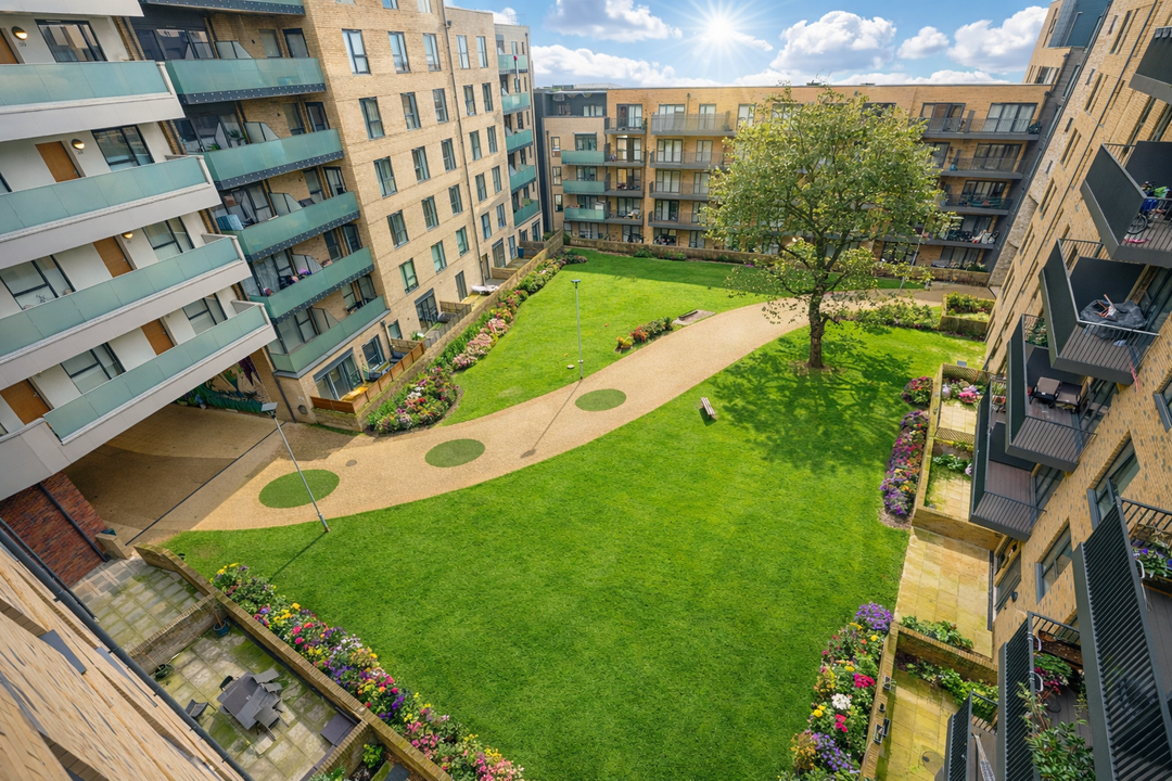 2 bed apartment for sale in Margil House, West Ealing, London, W13  - Property Image 8