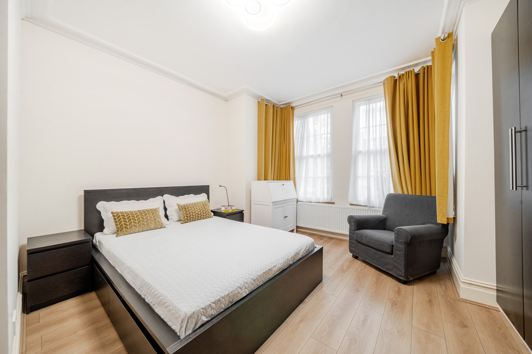 6 bed semi-detached house for sale in Gloucester Road, Ealing, London, W5  - Property Image 7