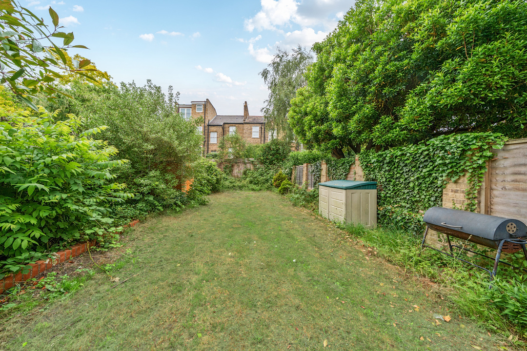 6 bed semi-detached house for sale in Gloucester Road, Ealing, London, W5  - Property Image 12