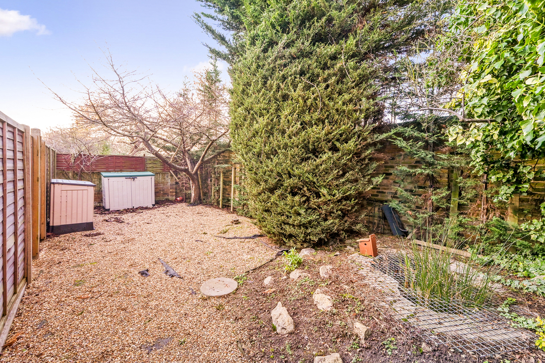 1 bed apartment for sale in Hastings Road, Ealing, London, W13  - Property Image 2