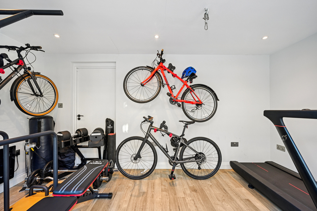 3 bed terraced house for sale in Salisbury Road, Ealing, Northfields, London, W13  - Property Image 16