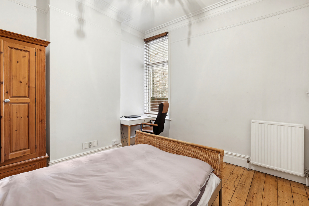 3 bed apartment to rent in Woodrange Avenue, Ealing, London, W5  - Property Image 16