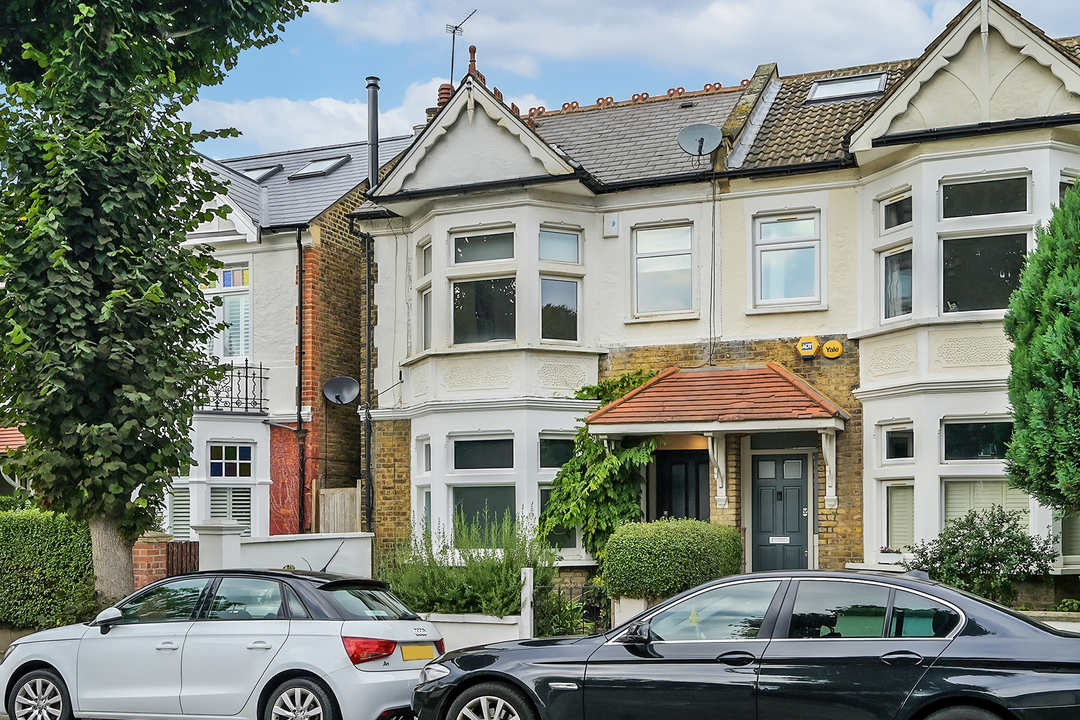 2 bed apartment for sale in Airedale Road, Ealing, London, W5  - Property Image 1