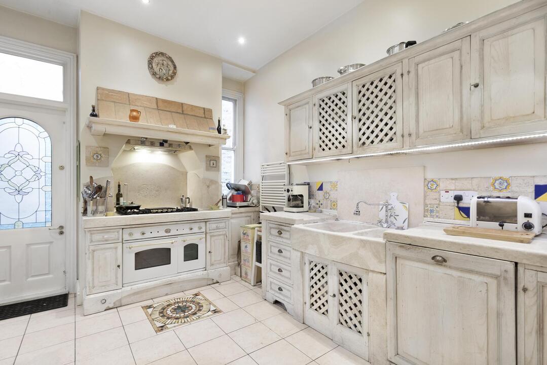 5 bed detached house for sale in Argyle Road, Ealing, London, W13  - Property Image 14