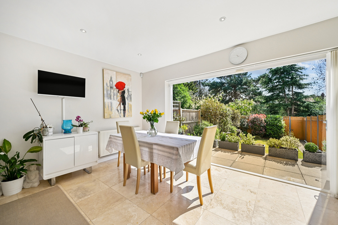 4 bed terraced house for sale in Regency Close, Ealing, London, W5  - Property Image 17