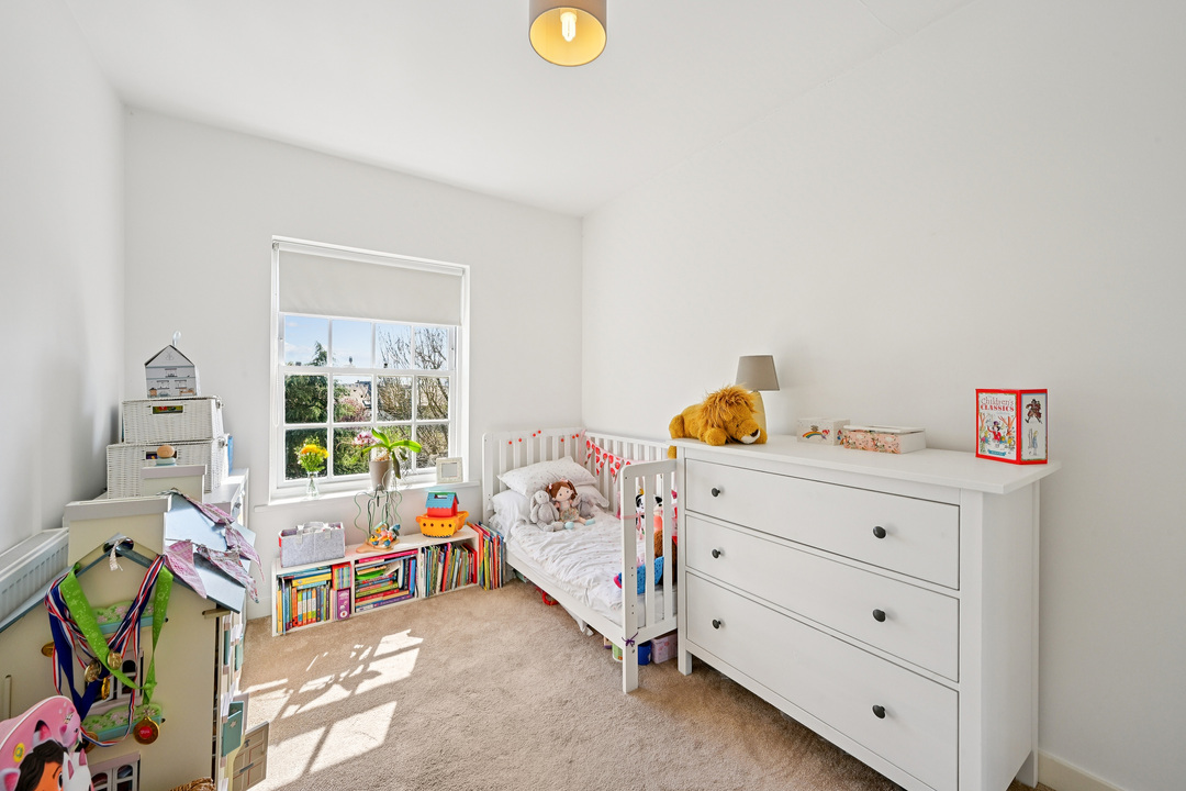 4 bed terraced house for sale in Regency Close, Ealing, London, W5  - Property Image 11