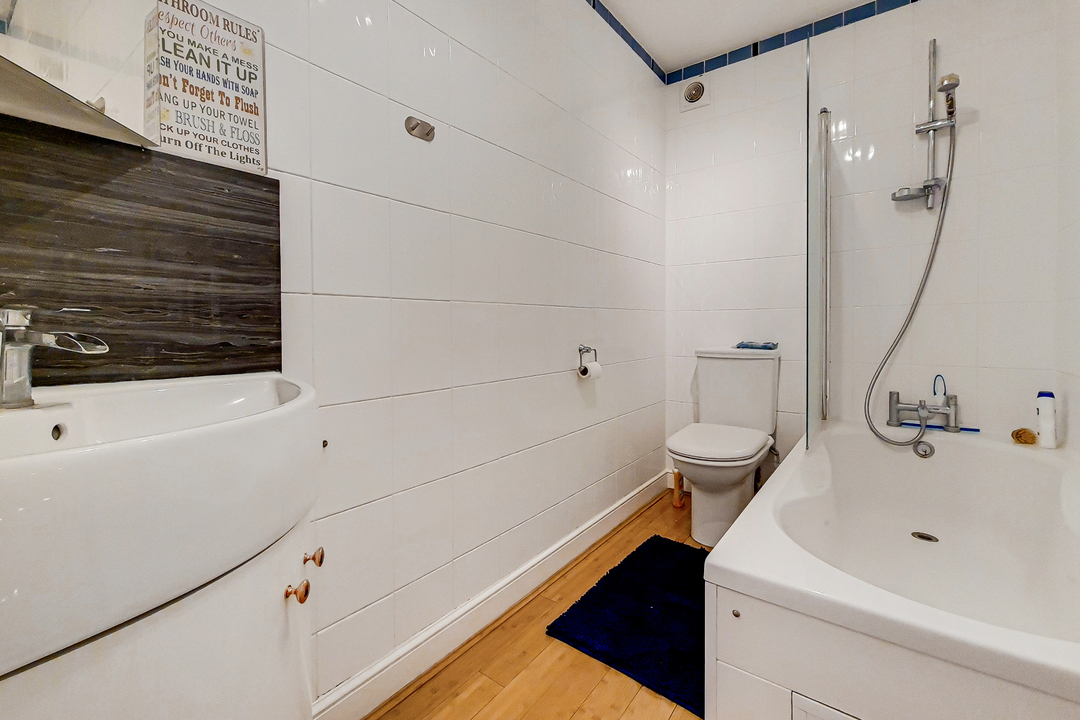 2 bed apartment to rent in Ealing Court Mansions, St. Marys Road, Ealing, London, W5  - Property Image 8