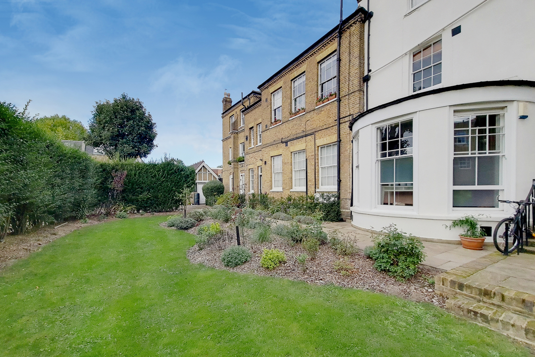 2 bed apartment to rent in Ealing Court Mansions, St. Marys Road, Ealing, London, W5  - Property Image 10