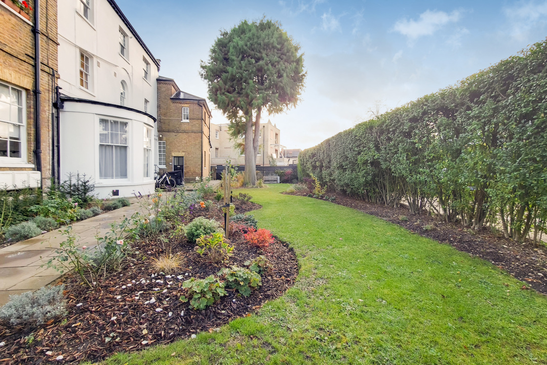 2 bed apartment to rent in Ealing Court Mansions, St. Marys Road, Ealing, London, W5  - Property Image 7