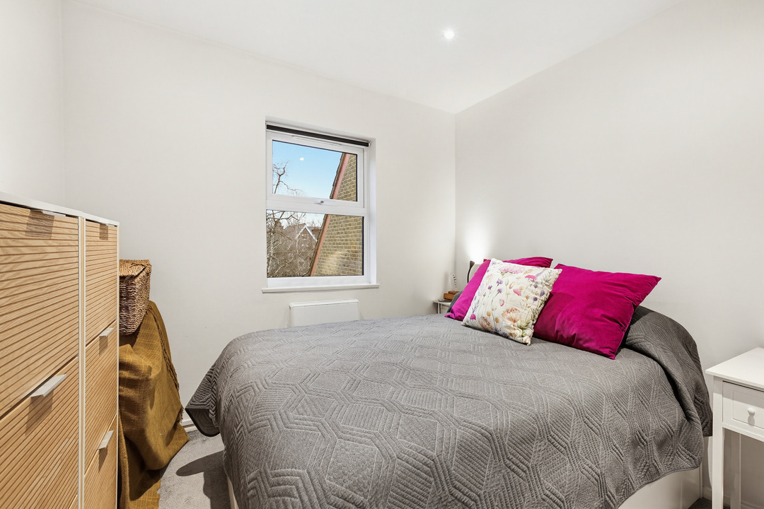 2 bed apartment to rent in Pursewardens Close, Ealing, London, W13  - Property Image 9