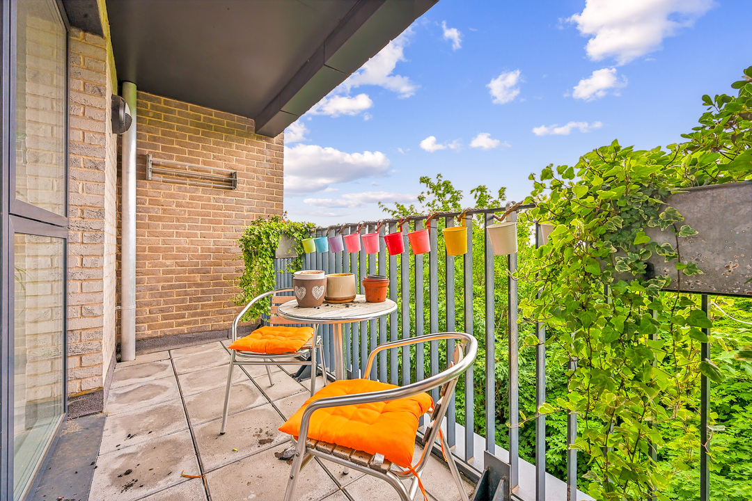 2 bed apartment to rent in Valley House, Manor Road, Ealing, London, W13  - Property Image 4