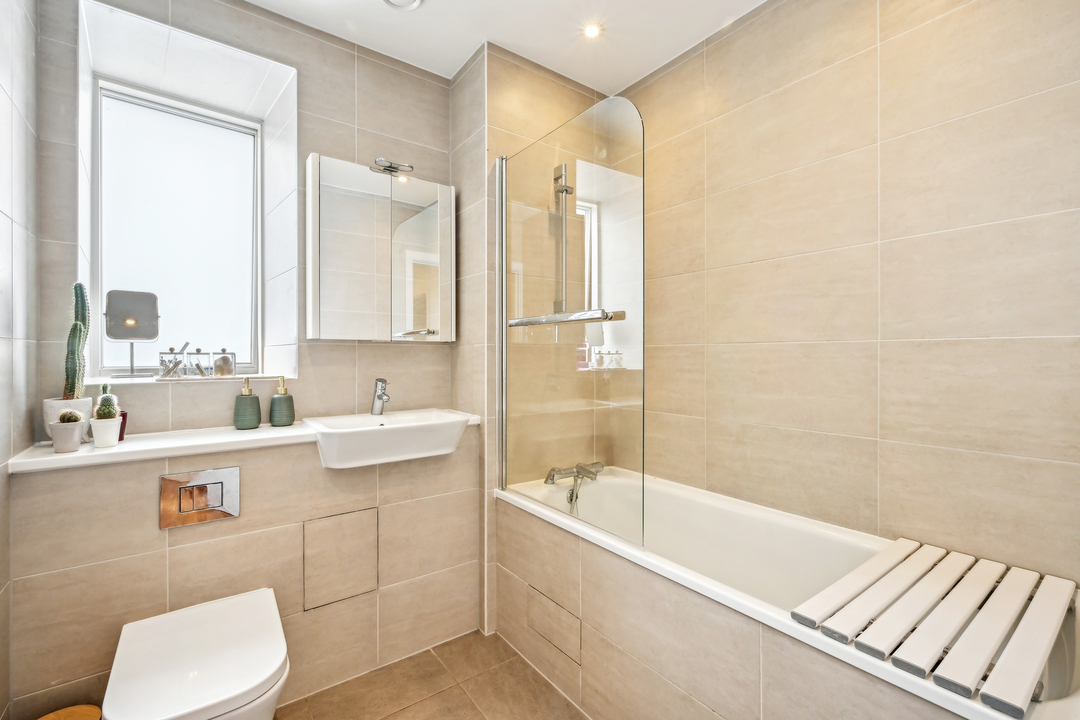 2 bed apartment to rent in Valley House, Manor Road, Ealing, London, W13  - Property Image 11