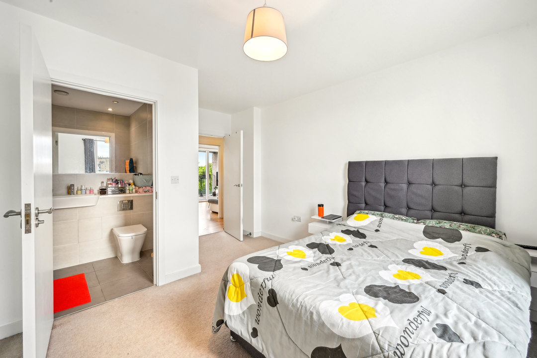 2 bed apartment to rent in Valley House, Manor Road, Ealing, London, W13  - Property Image 12