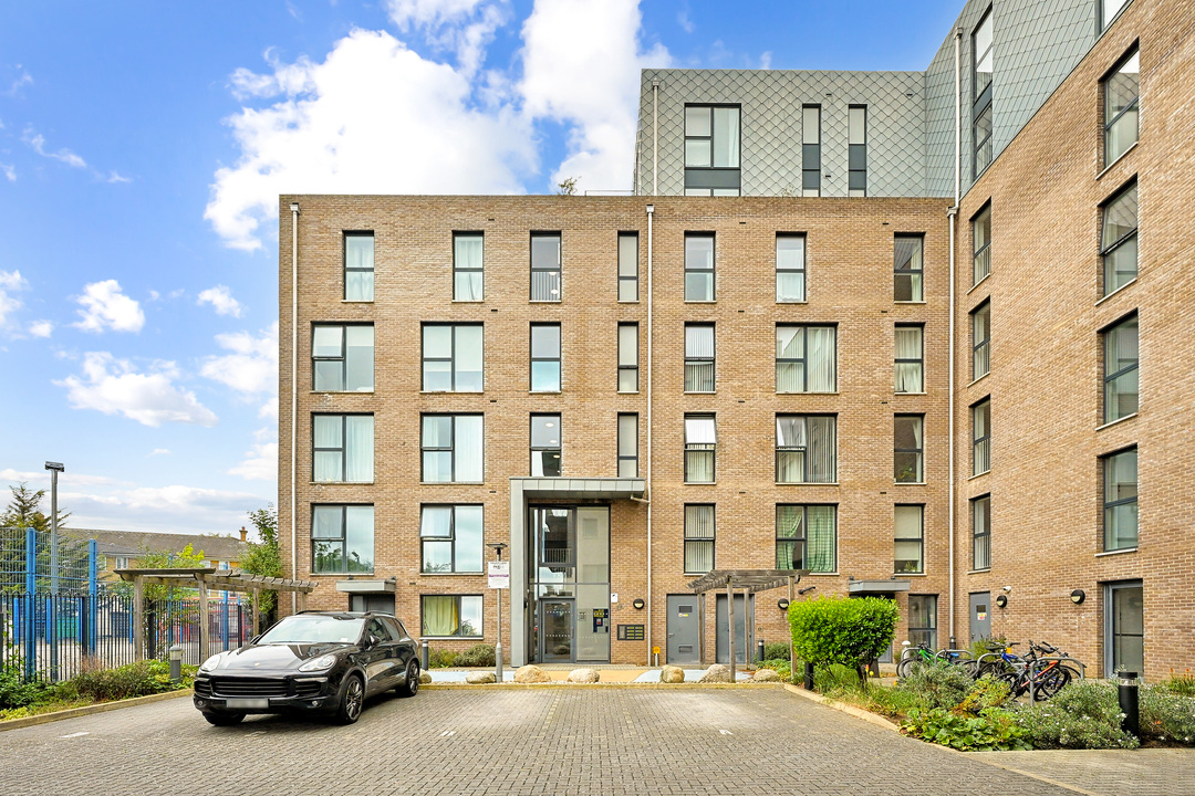 2 bed apartment to rent in Valley House, Manor Road, Ealing, London, W13  - Property Image 13