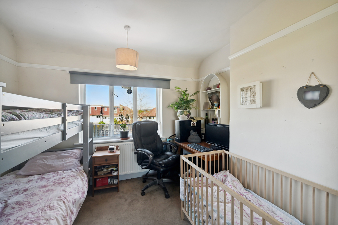 4 bed terraced house for sale in Elmbank Way, Hanwell, London, W7  - Property Image 10