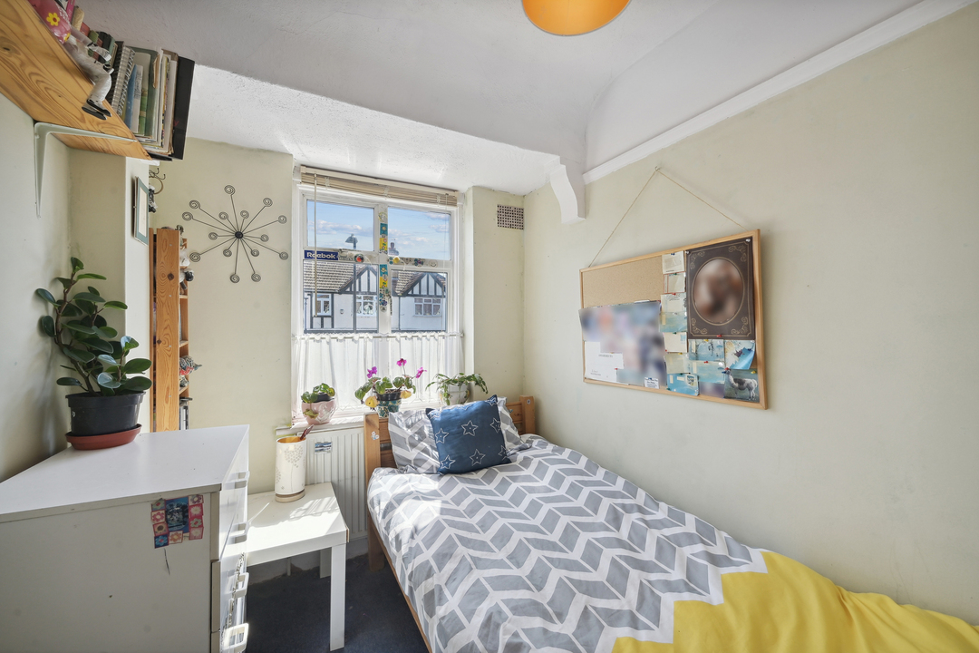 4 bed terraced house for sale in Elmbank Way, Hanwell, London, W7  - Property Image 11