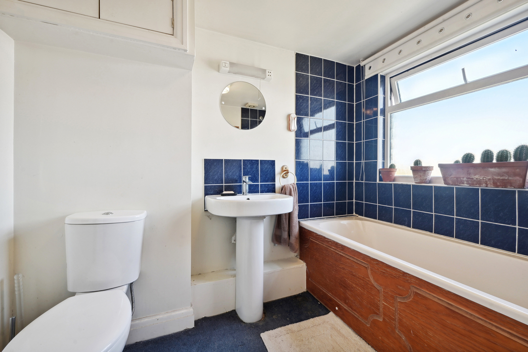 4 bed terraced house for sale in Elmbank Way, Hanwell, London, W7  - Property Image 13