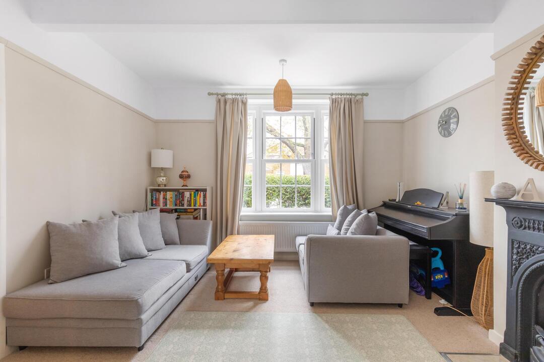 2 bed terraced house for sale in Cuckoo Avenue, Hanwell, London, W7  - Property Image 7