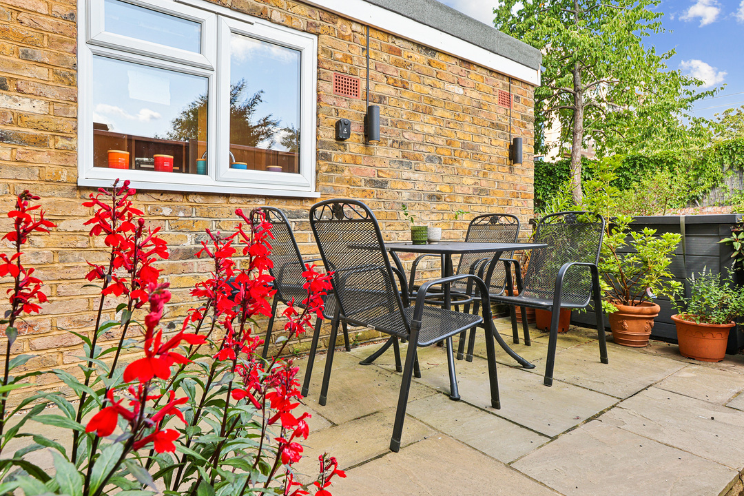 1 bed apartment for sale in Hastings Road, Ealing, London, W13  - Property Image 5