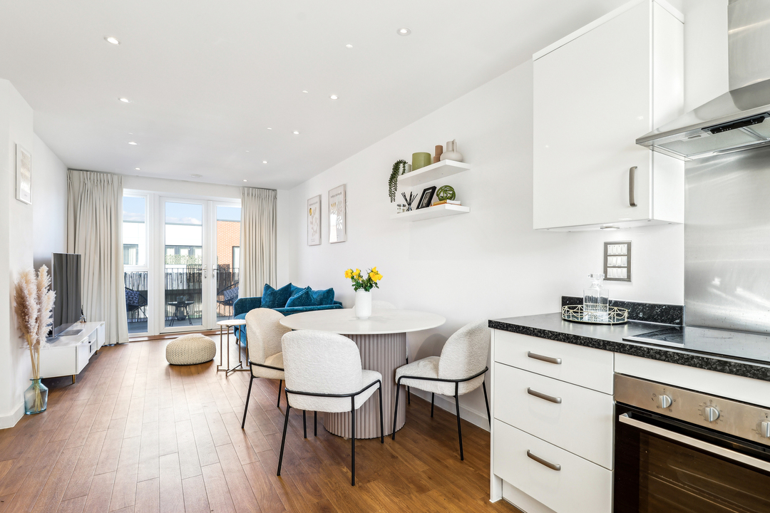 1 bed apartment for sale in Myers Court, Reynard Way, Brentford, Greater London, TW8  - Property Image 5