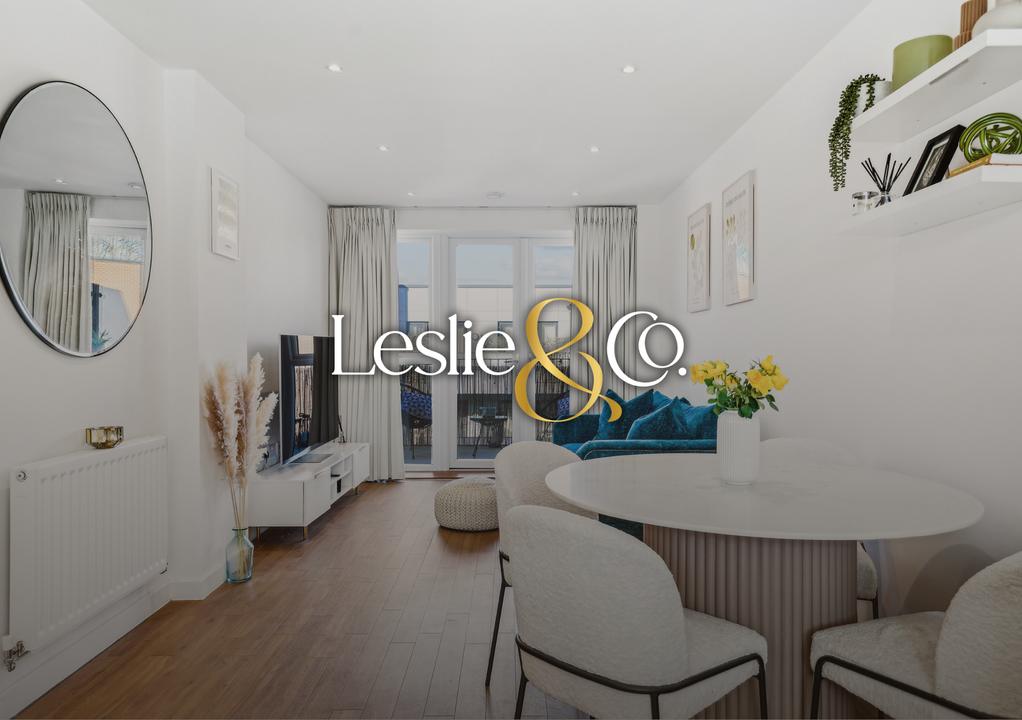 1 bed apartment for sale in Myers Court, Reynard Way, Brentford, Greater London, TW8  - Property Image 1