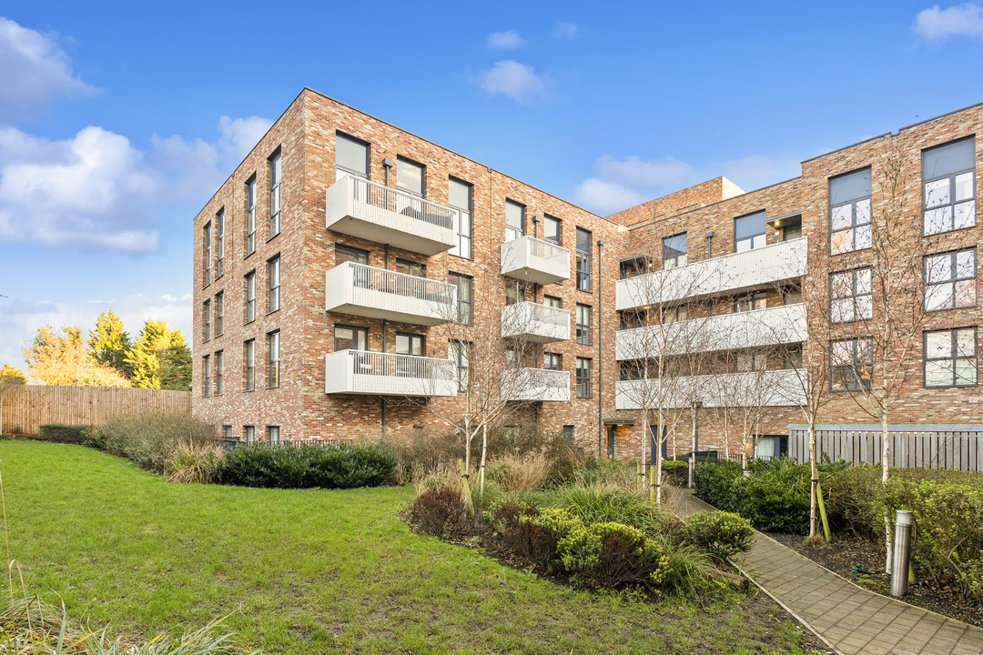3 bed apartment for sale in Howell Court, Enfield Road, Acton, London, W3