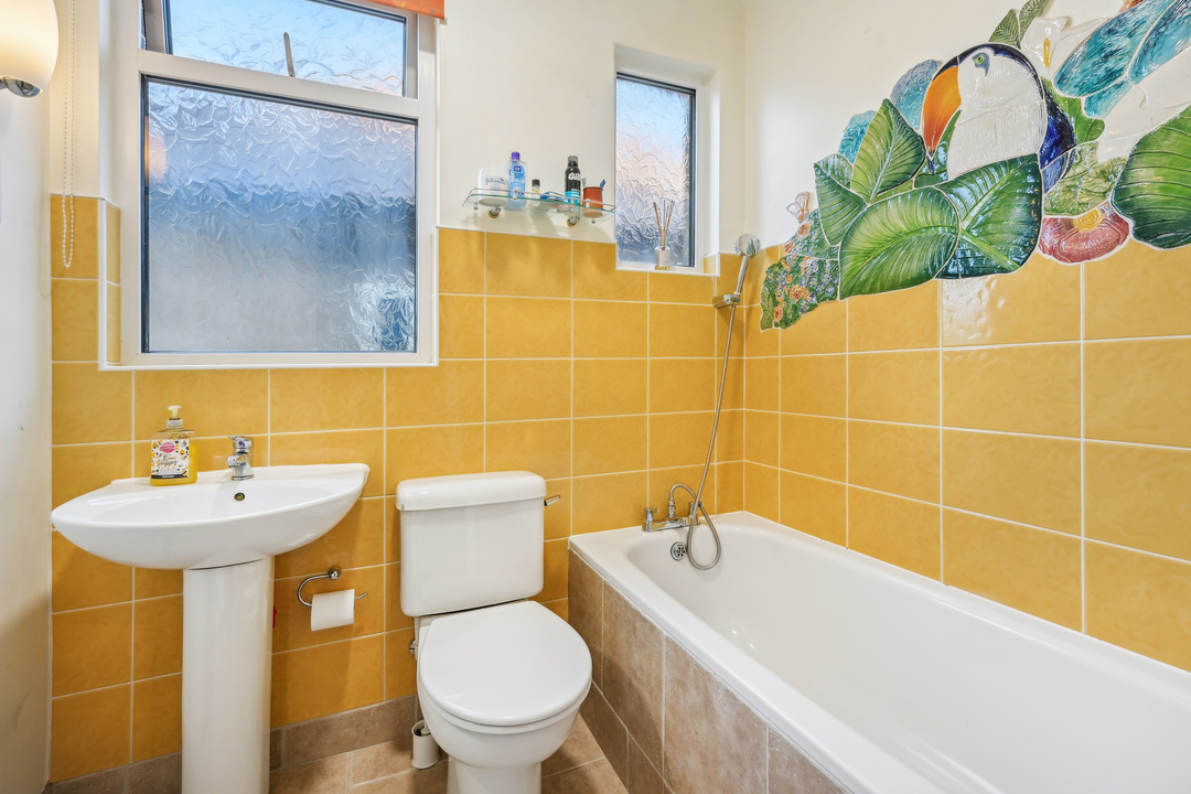 5 bed semi-detached house for sale in Kingsley Avenue, Ealing, London, W13  - Property Image 15