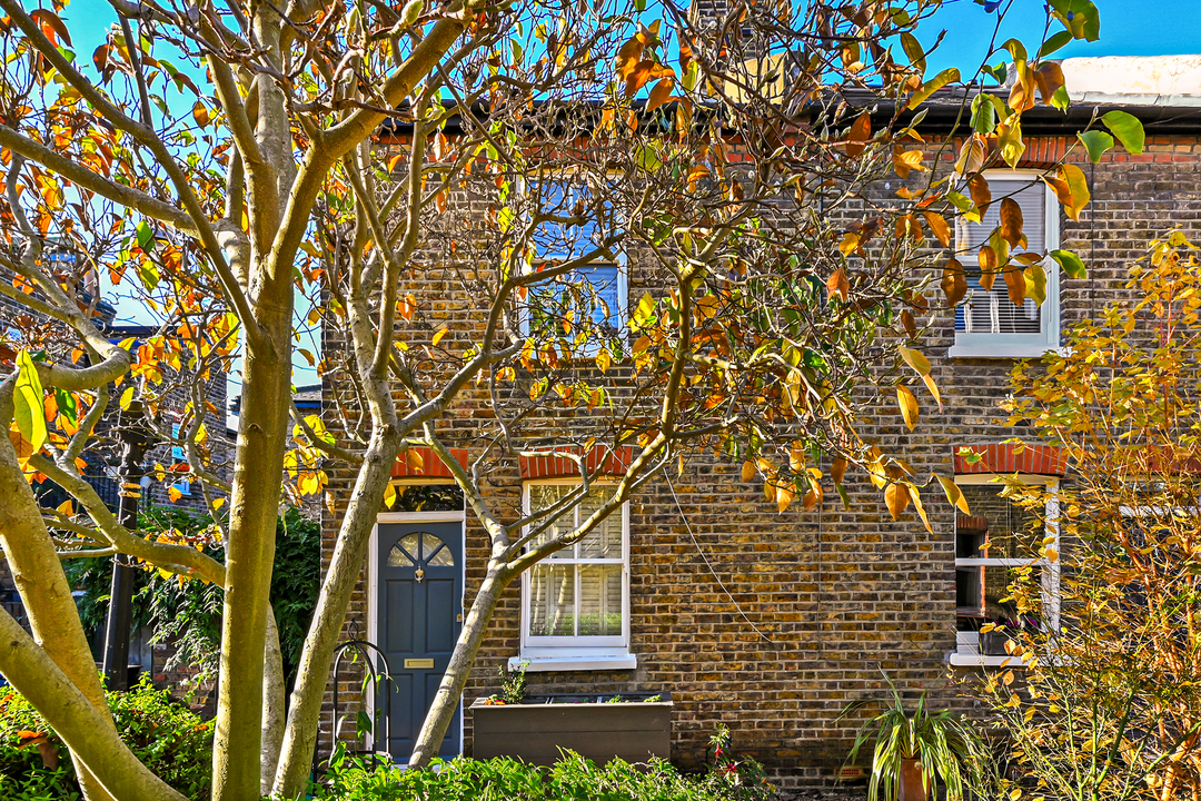 2 bed terraced house to rent in Wrotham Road, Ealing, London, W13  - Property Image 3