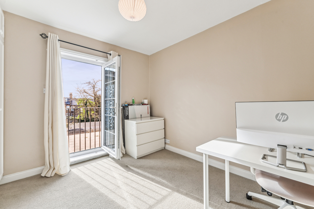 2 bed terraced house to rent in Wrotham Road, Ealing, London, W13  - Property Image 12