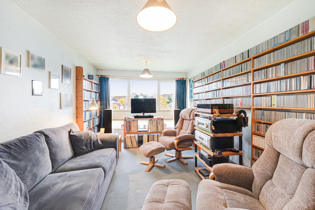 2 bed maisonette for sale in Fairlea Place, Ealing, London, W5  - Property Image 6