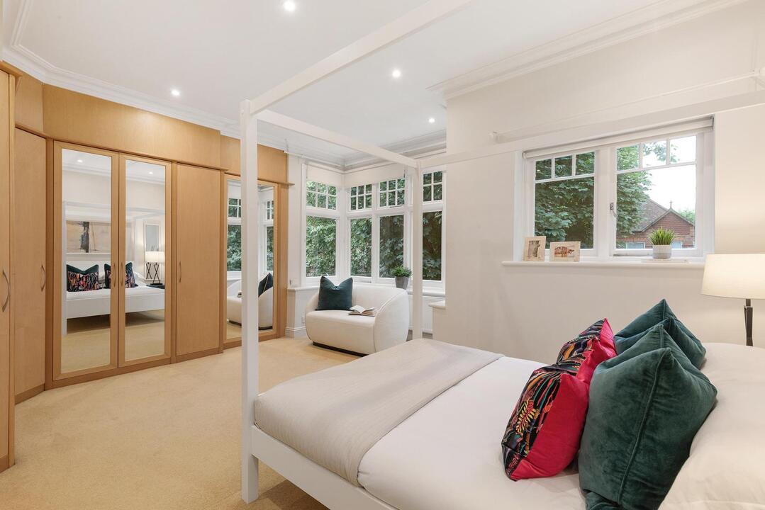 5 bed semi-detached house for sale in Lyncroft Gardens, Ealing, London, W13  - Property Image 16