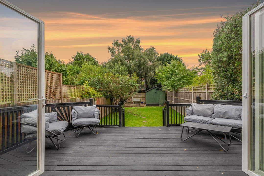 5 bed semi-detached house for sale in Lyncroft Gardens, Ealing, London, W13  - Property Image 6