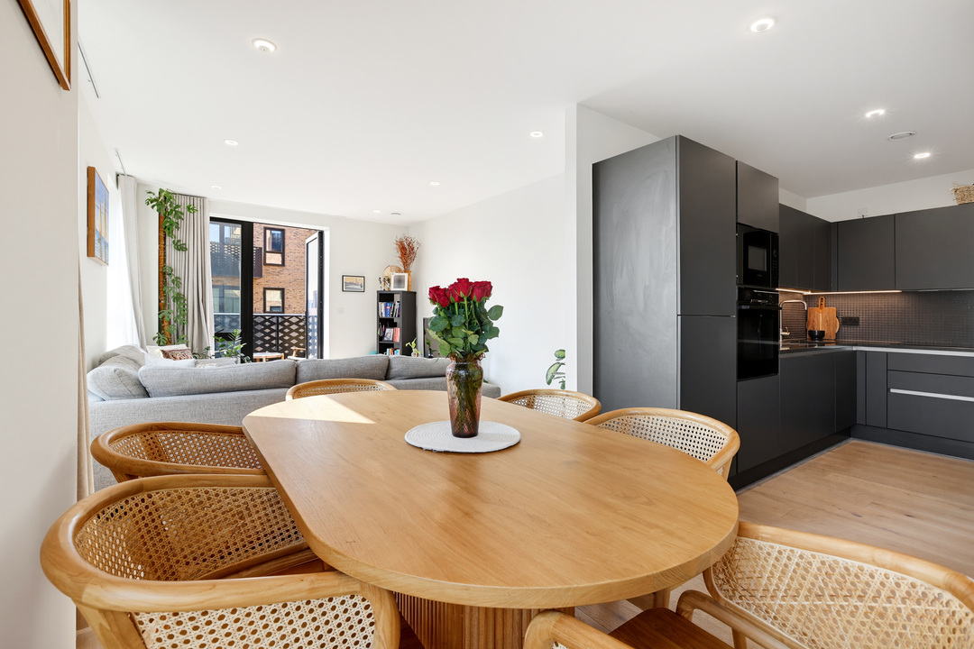1 bed apartment to rent in Sarsen House, Hanwell Square, Hanwell, Ealing, London, W7  - Property Image 3